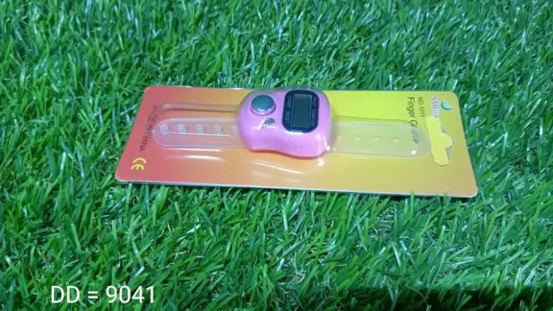 Manual Hand Finger Counting Machine Digital Head Electronic Tally Counter (RANDOM Color )