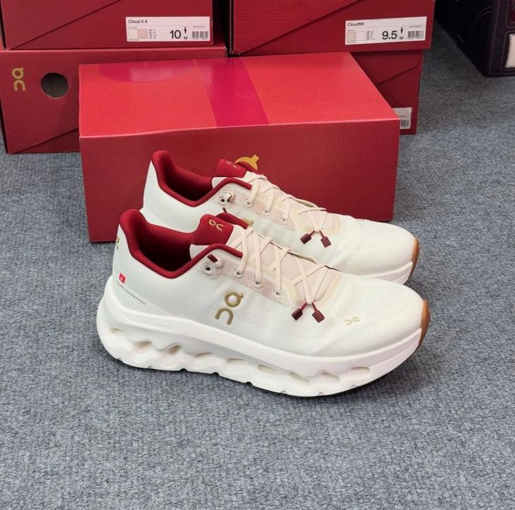 On Cloud tilt Pearl Ivory (Year of the Snake Men’s Shoe