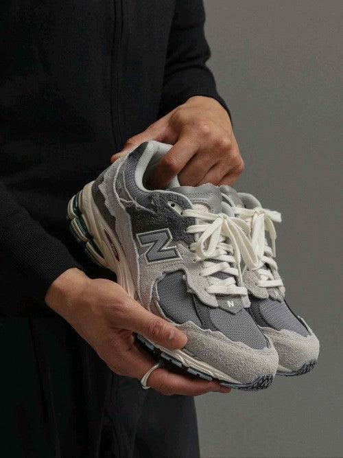 New Balancee 2002R Protection Pack Rain Cloud 1147 Men’s Shoe