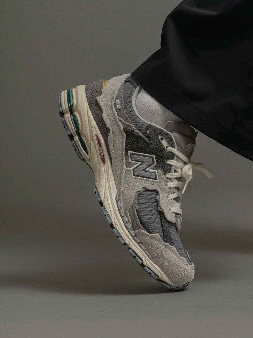 New Balancee 2002R Protection Pack Rain Cloud 1147 Men’s Shoe