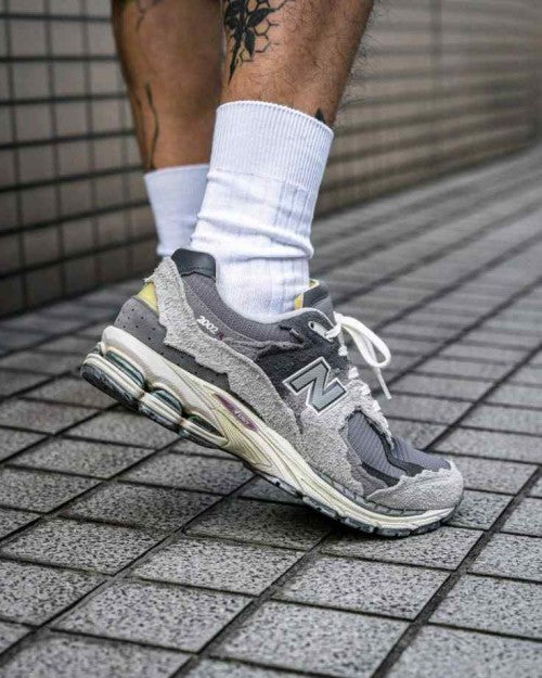 New Balancee 2002R Protection Pack Rain Cloud 1147 Men’s Shoe