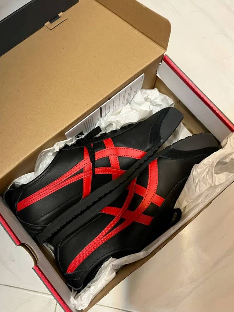 Onitsuuka Tiger Mexico 66 Black Red Womens 349