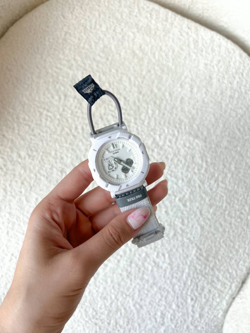 Casio Pro Trek PRJ-B001B-2 full white