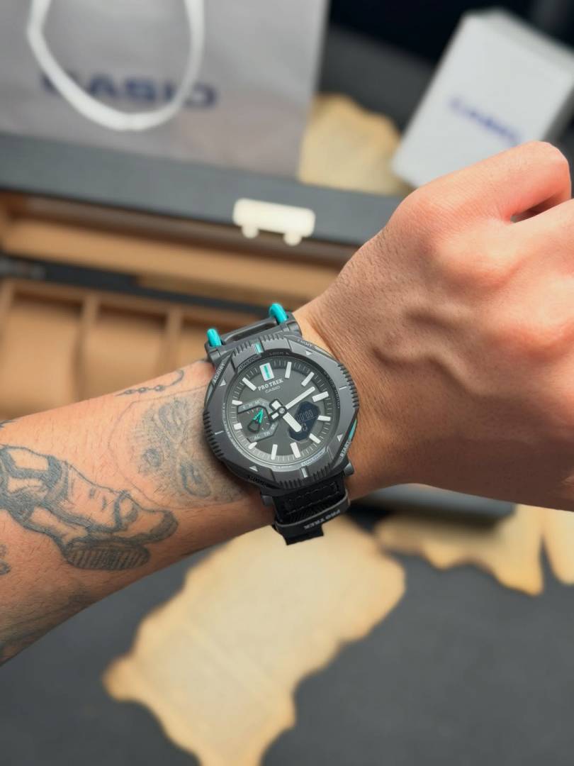 Casio Pro Trek PRJ-B001B-2 black white sky blue