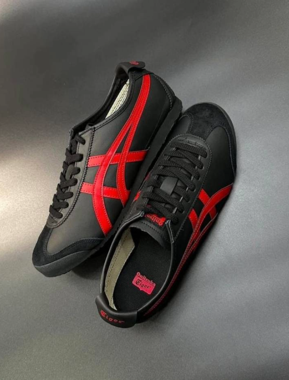Onitsuuka Tiger Mexico 66 Black Red Womens 349