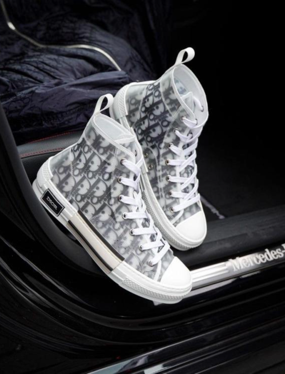 DIoor Oblique Top High Sneaker