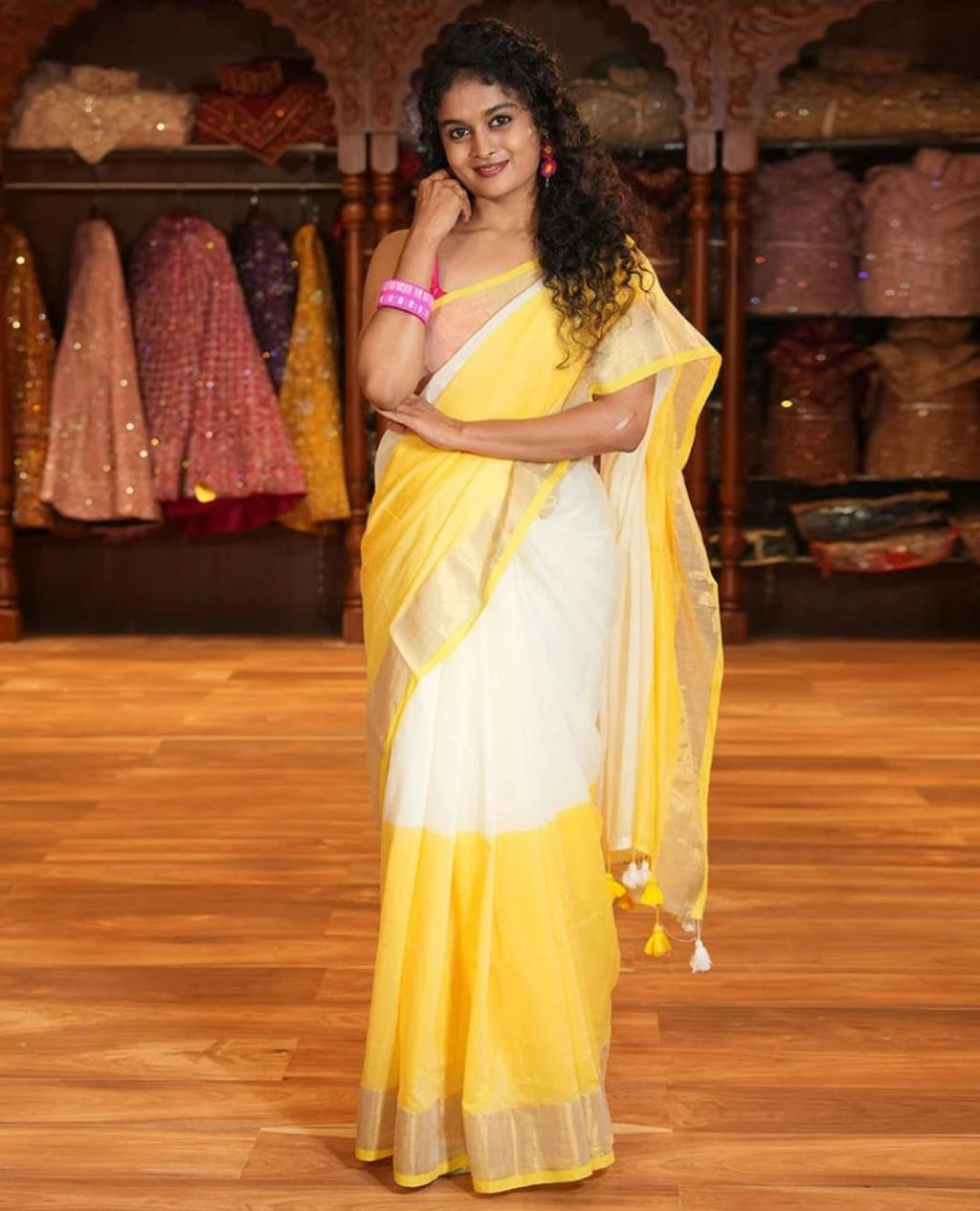 Khadi by Cotton Zari Border Beautiful Half Half &nbsp;Saree