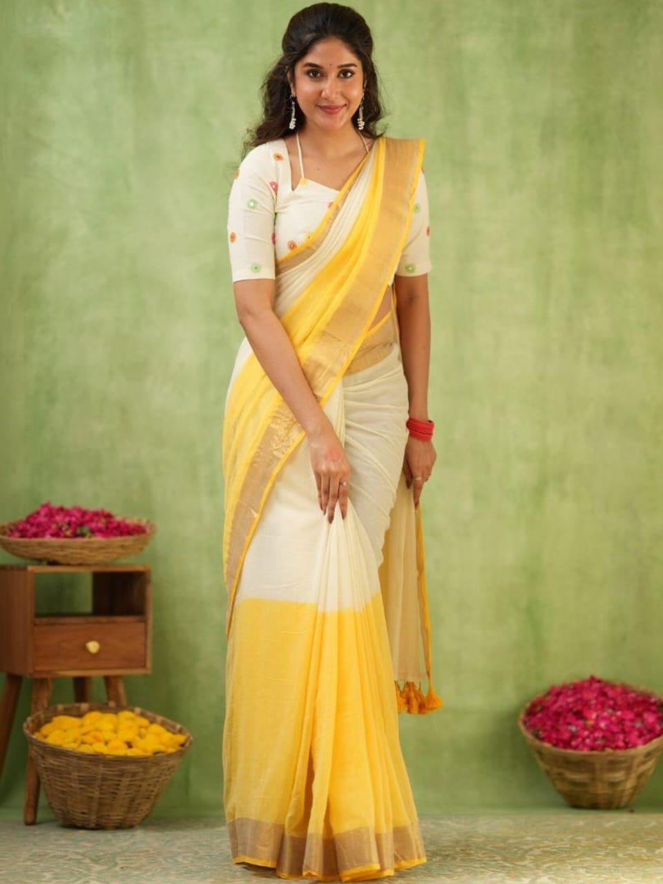 Khadi by Cotton Zari Border Beautiful Half Half &nbsp;Saree