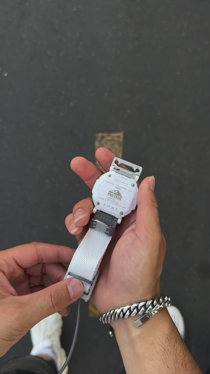 Casio Pro Trek PRJ-B001B-2 full white
